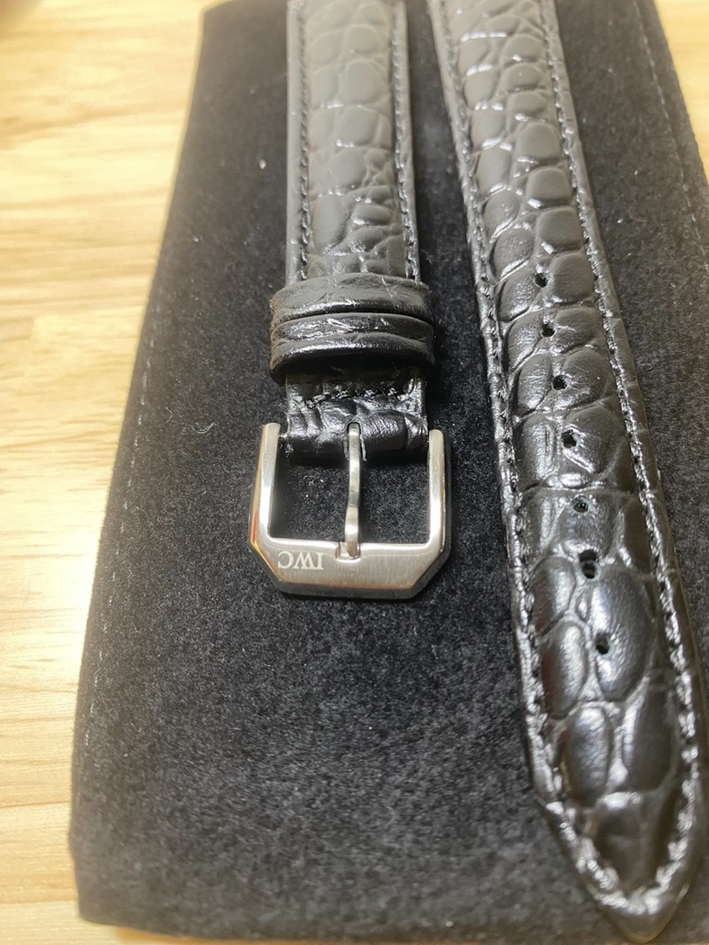 IWC Black Croc-Pattern 20mm Leather Watch Strap with Brushed Buckle